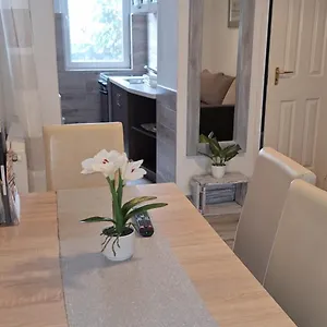  Apartman Amira Magyarország